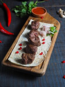 שיפודי בקר ברוטב רימונים