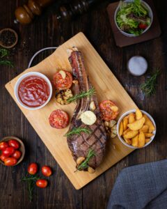 סטייק אנטריקוט ברוטב רימונים ושום