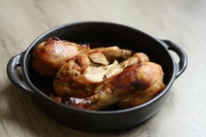 עוף עם שקדים ודבש בתנור