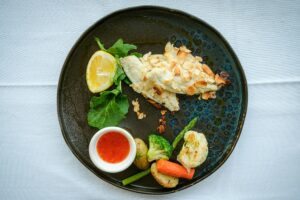 קציצות דג ברוטב טחינה ולימון